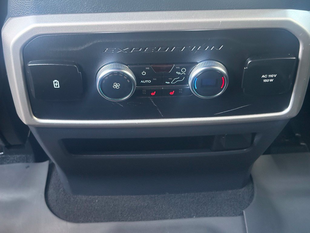 Used 2024 Ford Expedition Limited AWD/4WD image 18