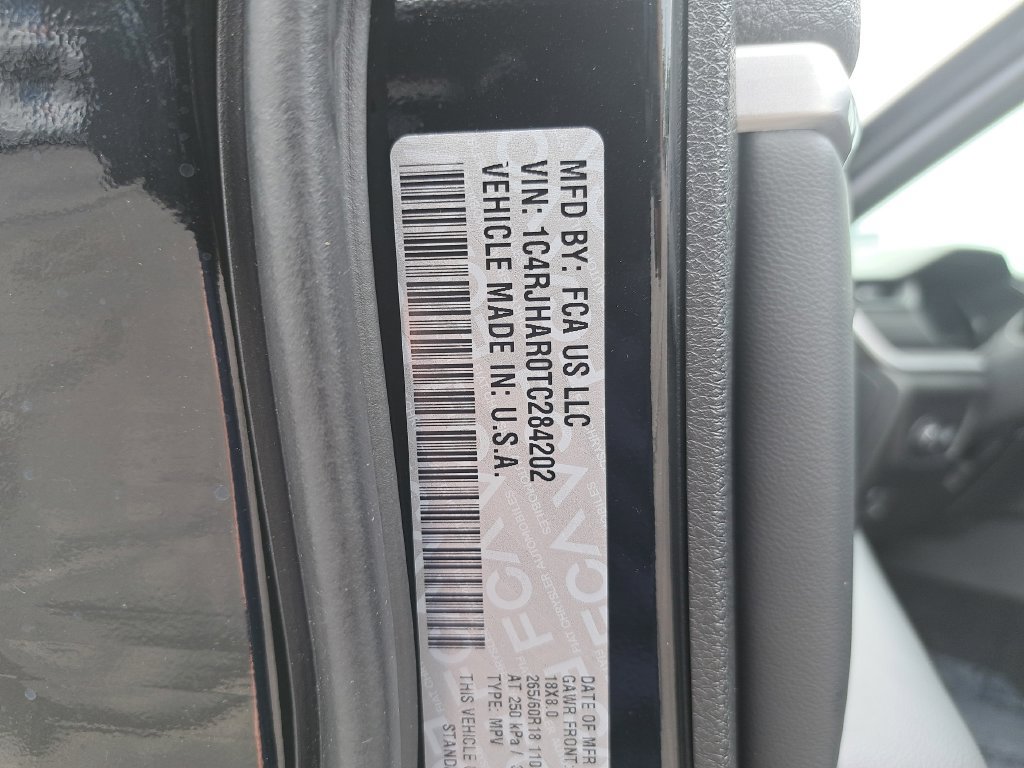 New 2026 Jeep Grand Cherokee Altitude AWD/4WD image 33