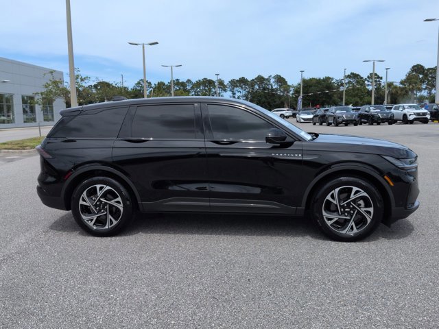 Used 2024 Lincoln Nautilus Premier w/ Equipment Group 102A AWD/4WD image 4
