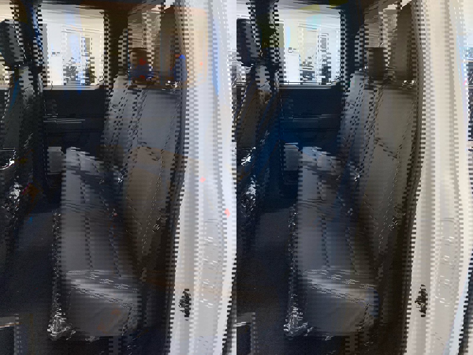 New 2025 Ford F150 Lariat w/ Equipment Group 502A High image 9