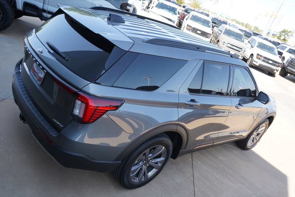 New 2026 Ford Explorer Active w/ Active Comfort Package AWD/4WD image 15