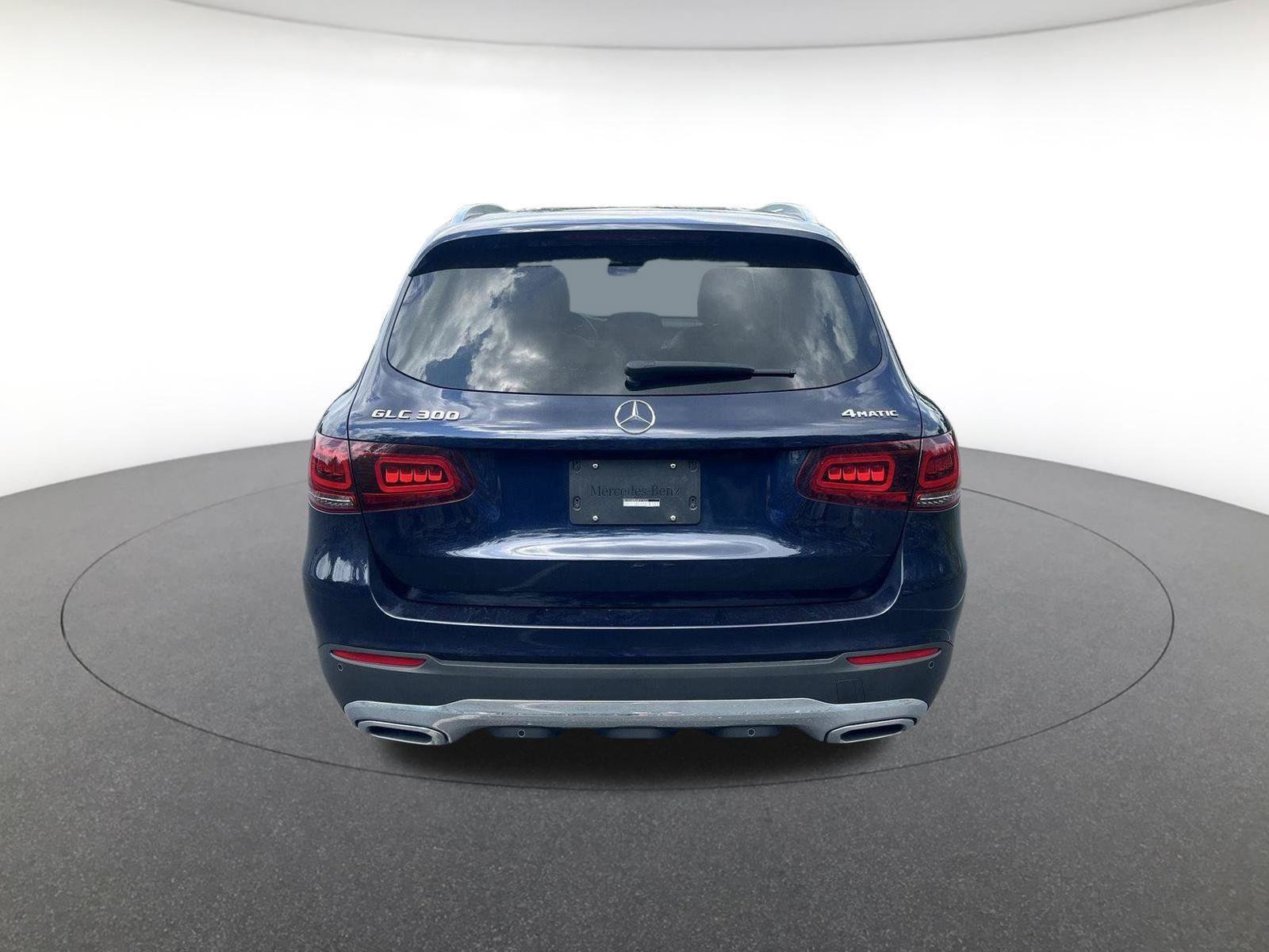 Used 2021 Mercedes-Benz GLC 300 4MATIC image 6