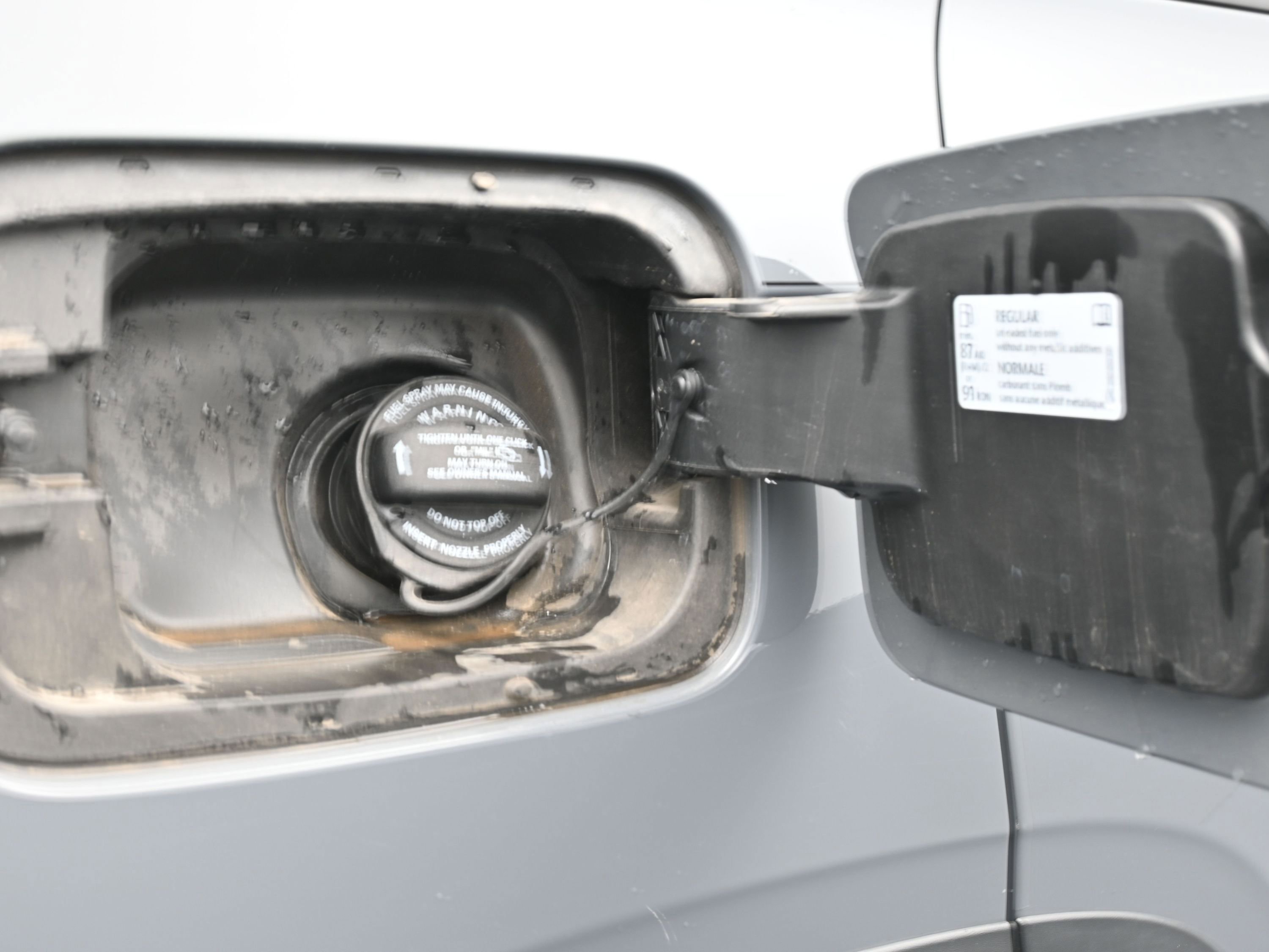 Used 2024 Volkswagen Taos SE image 33