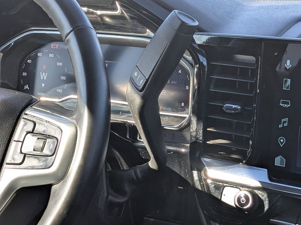 Used 2025 Chevrolet Silverado 2500 LT w/ Convenience Package image 20