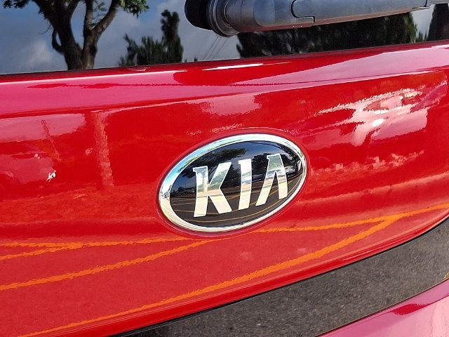 Certified 2021 Kia Soul Turbo FWD image 31