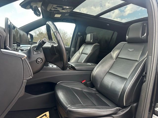 Used 2023 Cadillac Escalade ESV Premium Luxury image 14