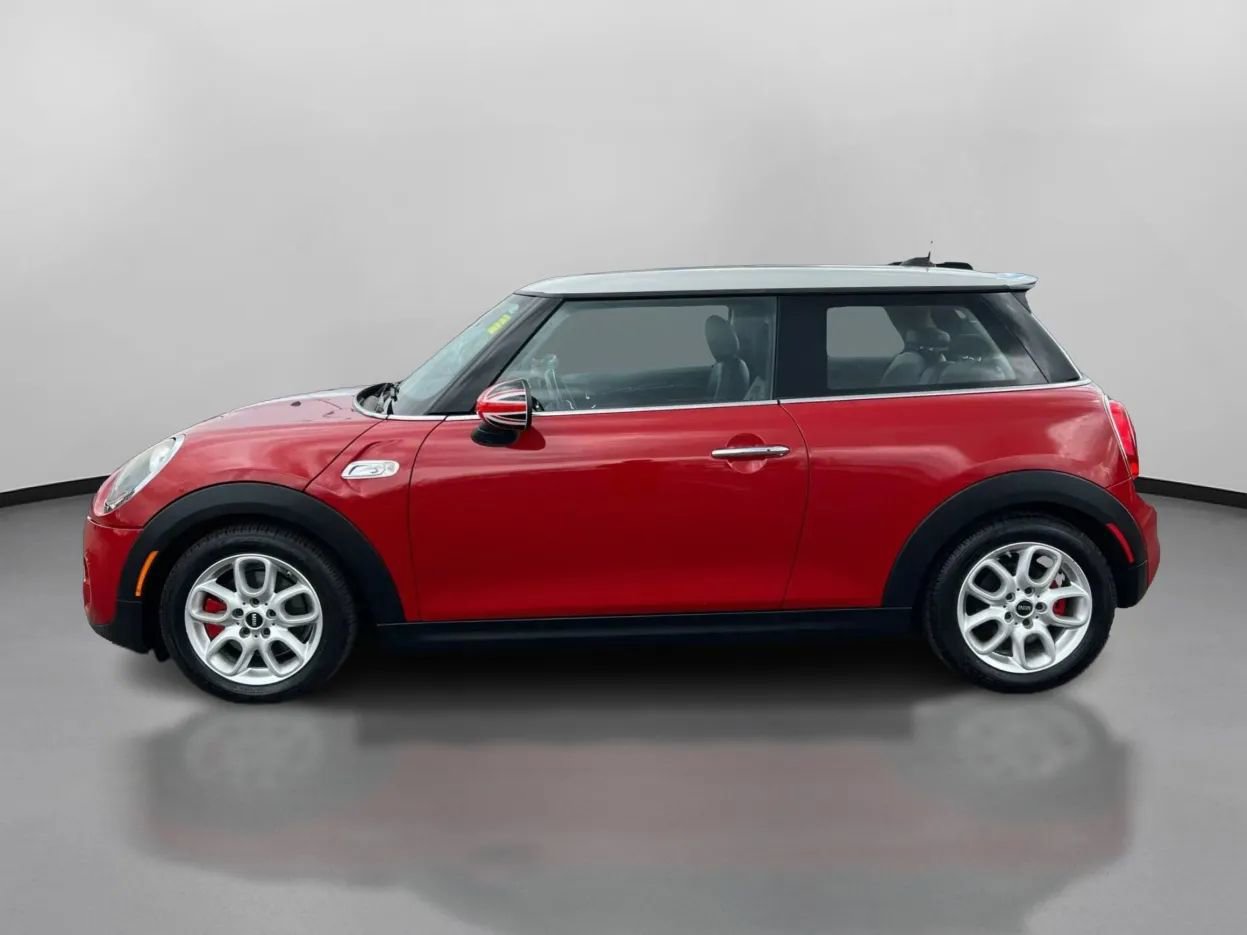 Used 2017 MINI Cooper S image 8