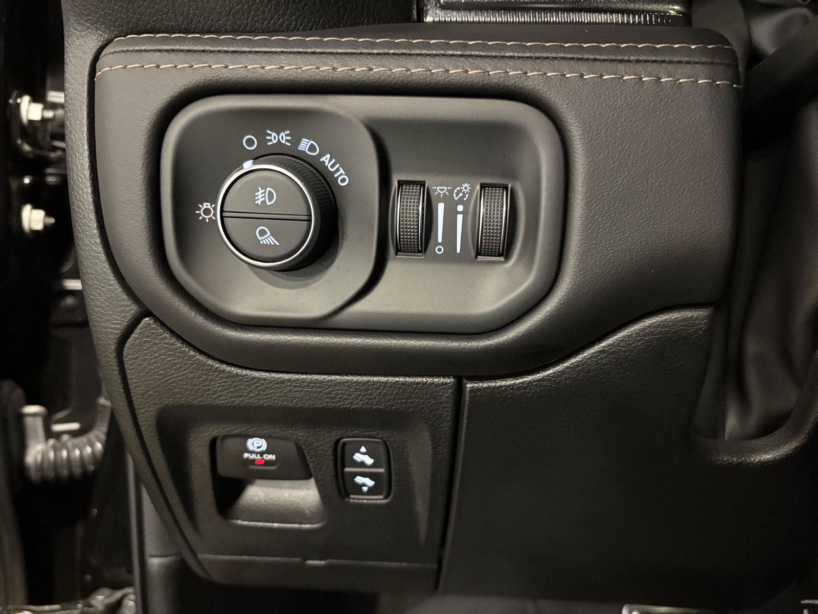 Used 2024 RAM 1500 TRX AWD/4WD image 24