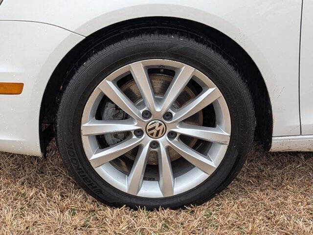 Used 2013 Volkswagen Eos Komfort image 10