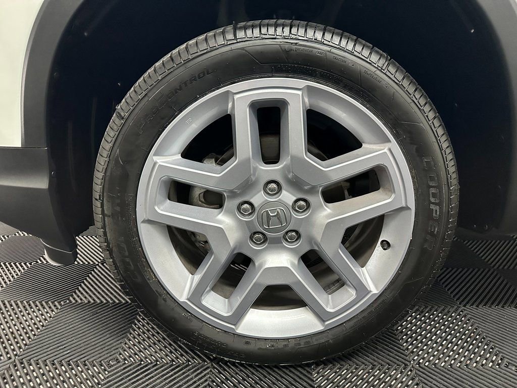 Used 2025 Honda Passport EX-L image 39