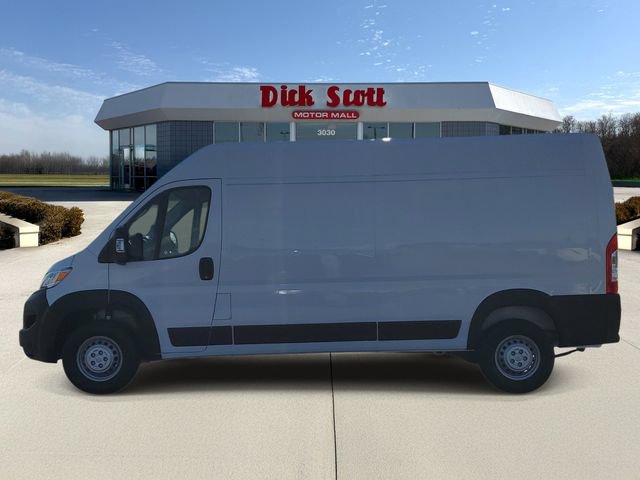 Used 2025 RAM ProMaster 2500 w/ Convenience Group FWD image 4