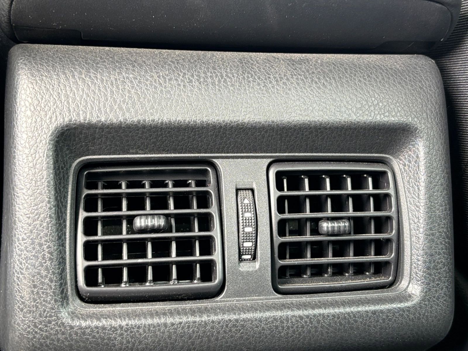 Used 2025 Toyota Camry LE FWD image 23