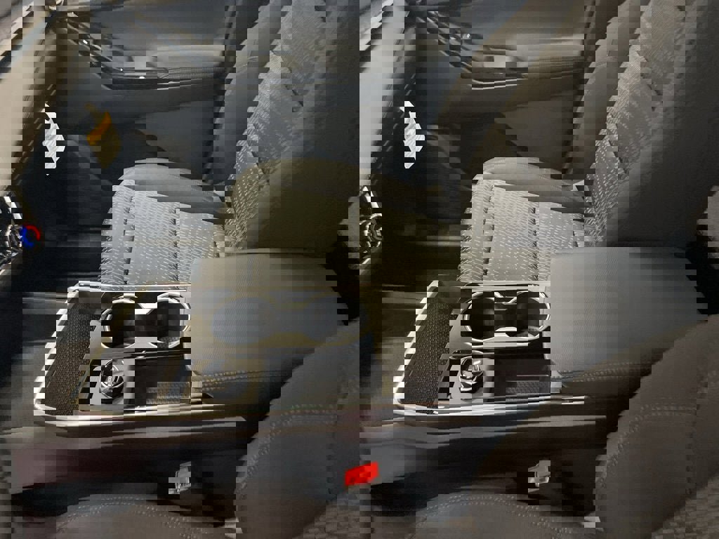 New 2026 Chevrolet Equinox LT w/ Safety and Technology Package image 17