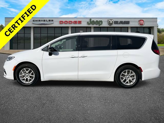 Used 2024 Chrysler Pacifica Touring-L image 38