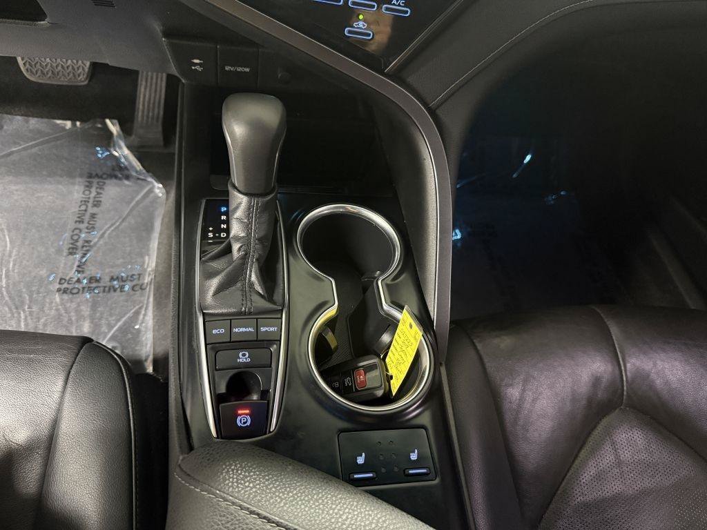 Used 2019 Toyota Camry XSE FWD image 20