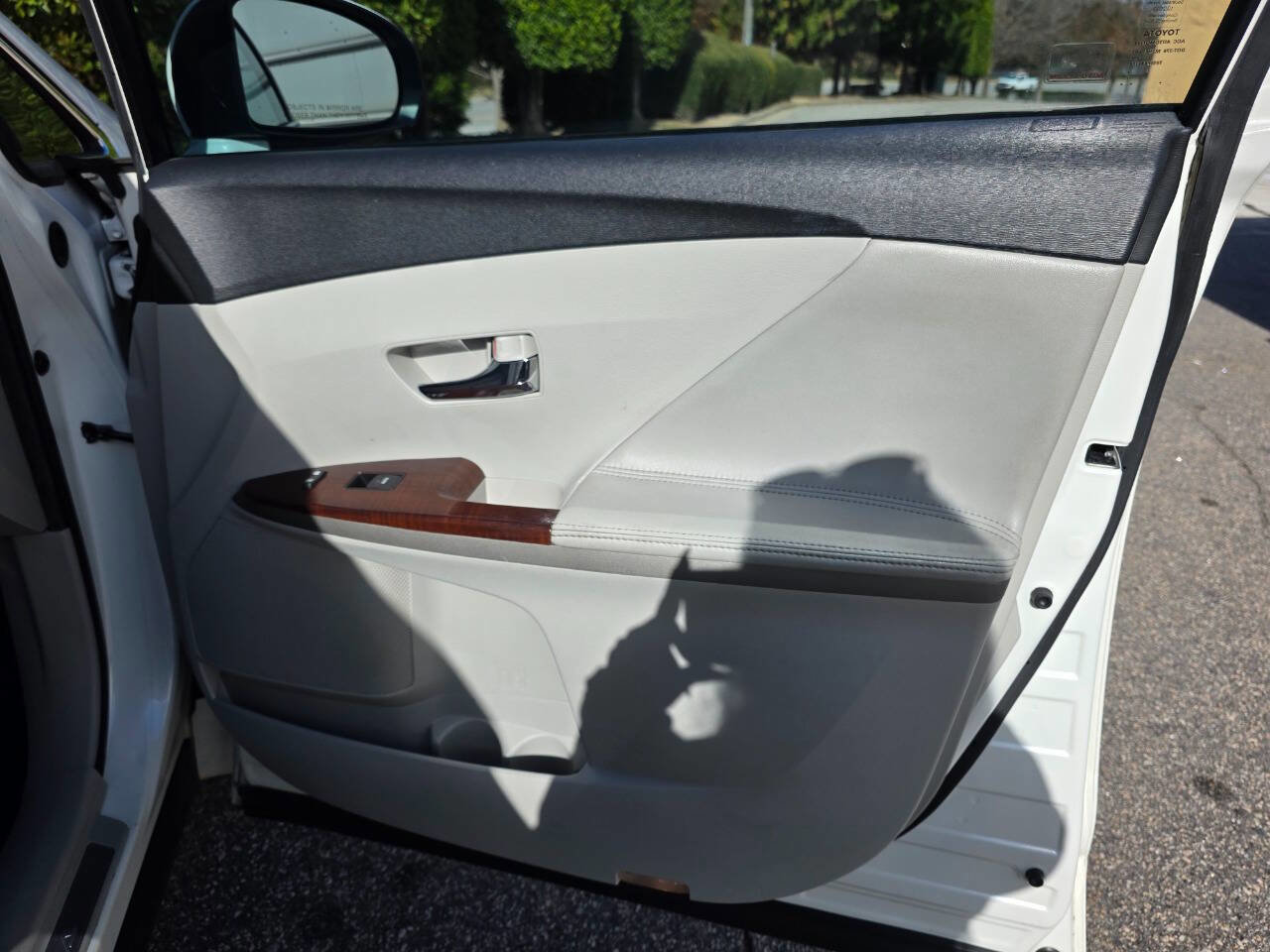 Used 2010 Toyota Venza image 28