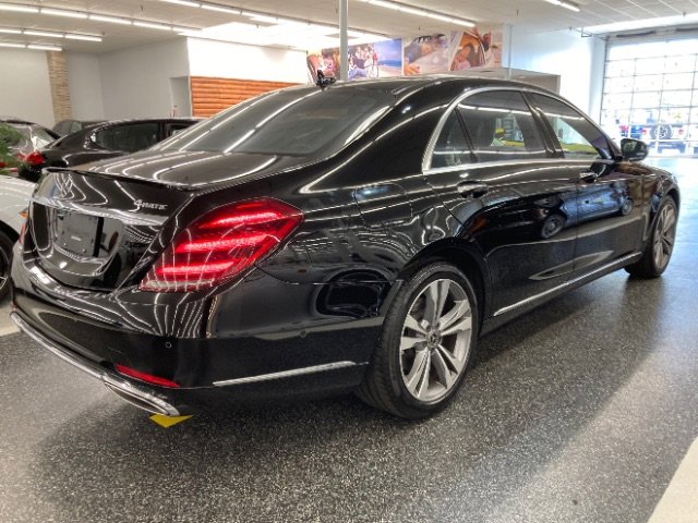 Used 2018 Mercedes-Benz S 560 4MATIC Sedan image 4