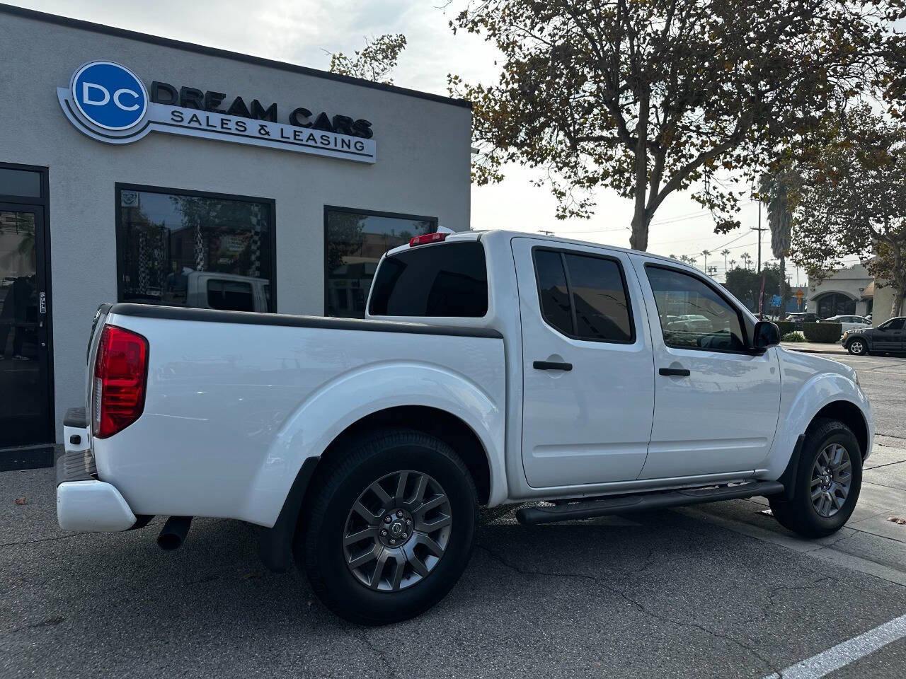 Used 2012 Nissan Frontier SV w/ Sport Appearance Pkg image 7