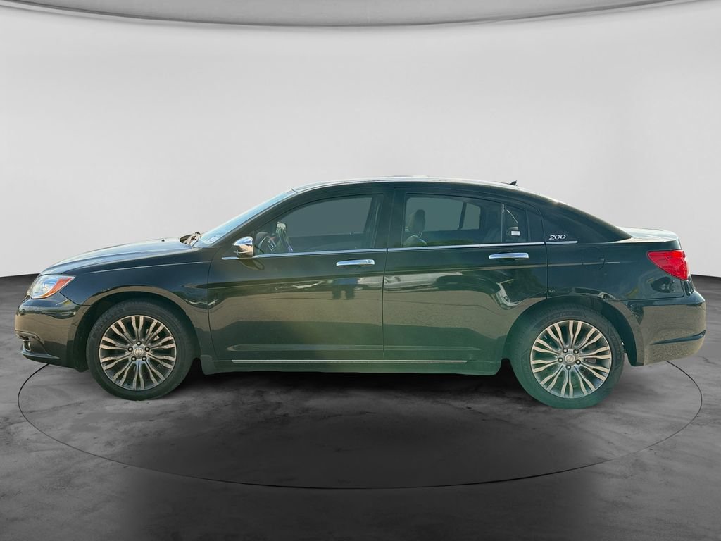 Used 2013 Chrysler 200 Limited w/ Sun/Sound Group FWD image 5