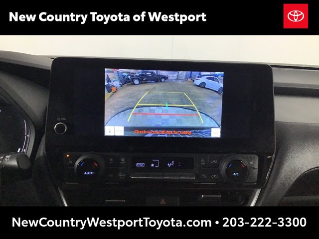 Used 2024 Toyota Grand Highlander XLE image 17