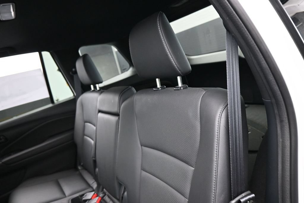 Used 2023 Honda Passport EX-L image 33