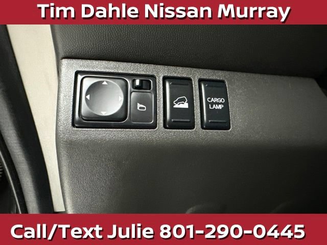 Used 2015 Nissan Frontier PRO-4X AWD/4WD image 25