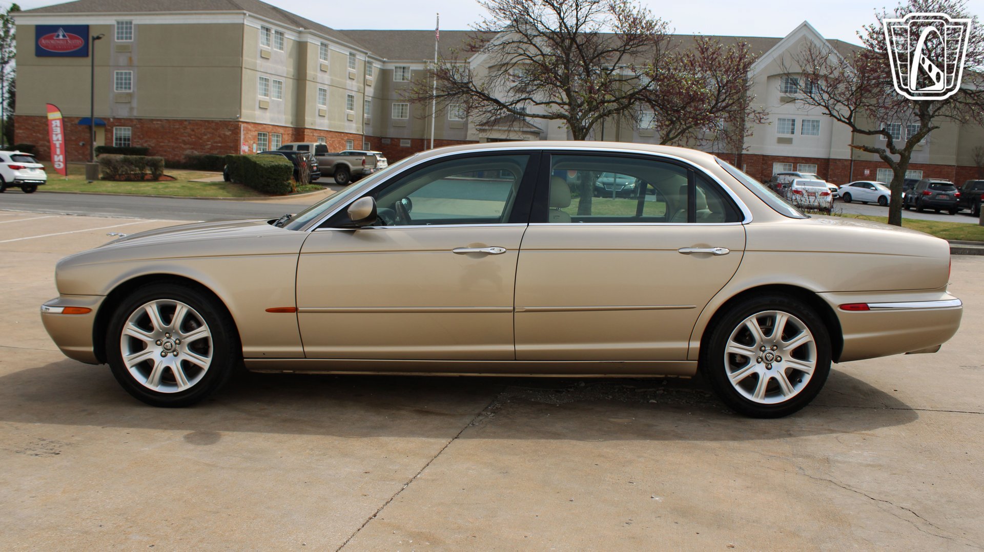 Used 2005 Jaguar XJ8 RWD image 25