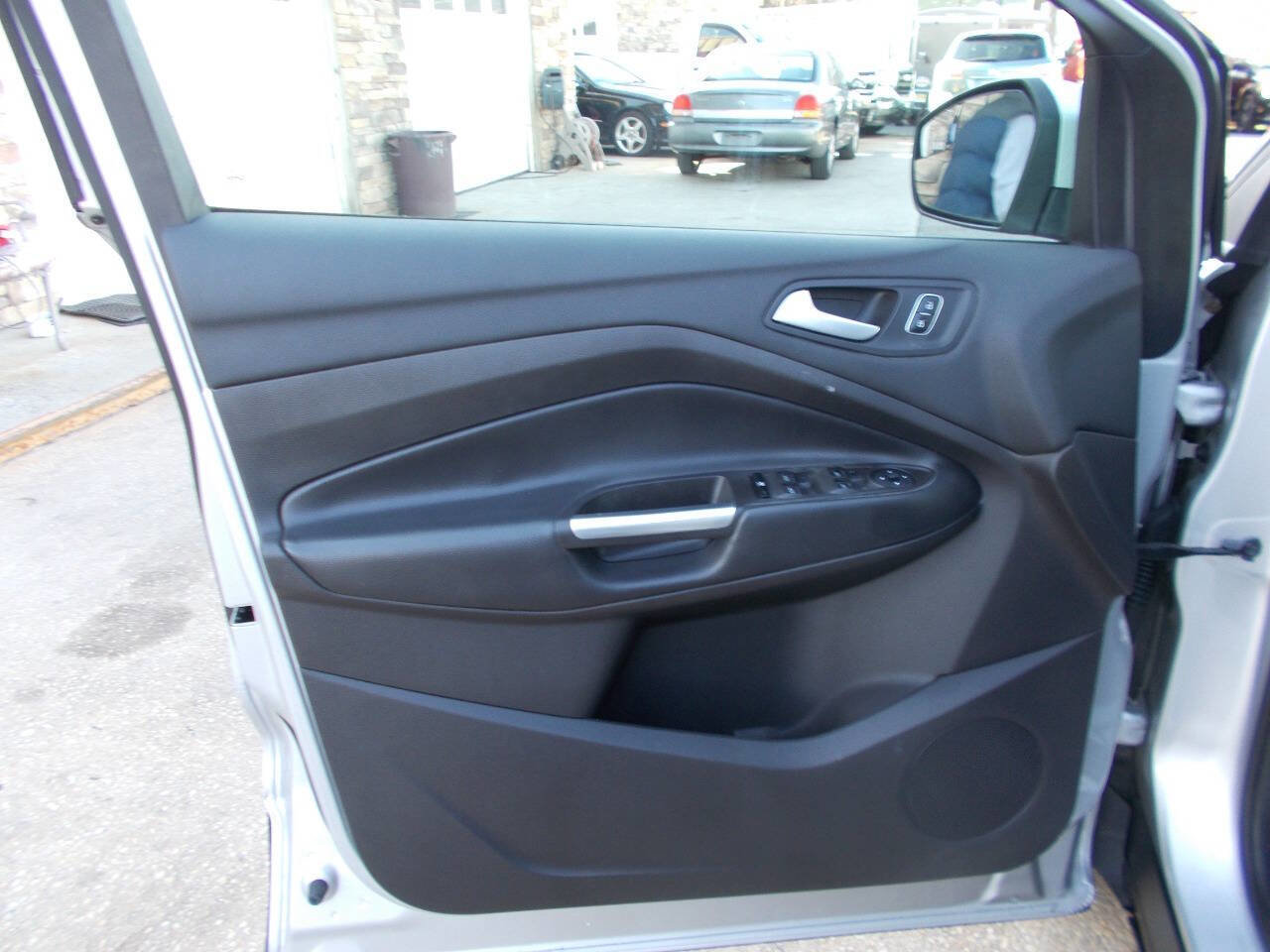 Used 2018 Ford Escape SE image 10