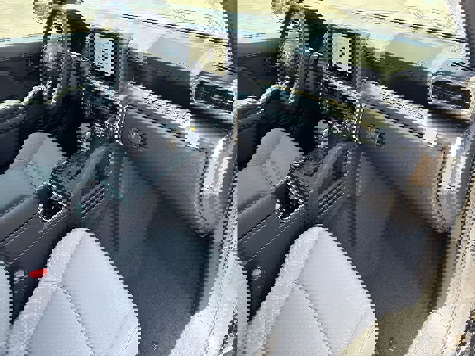 Used 2025 Toyota Tacoma SR5 image 11