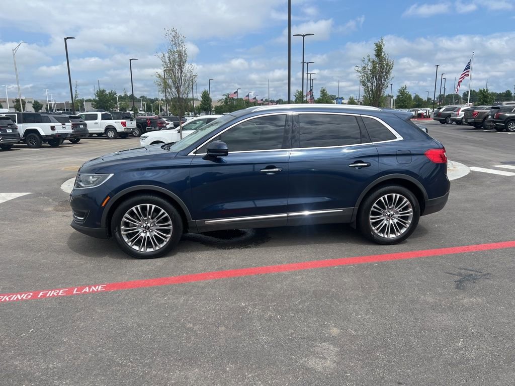 Used 2017 Lincoln MKX Reserve w/ Lincoln MKX Climate Package AWD/4WD image 2