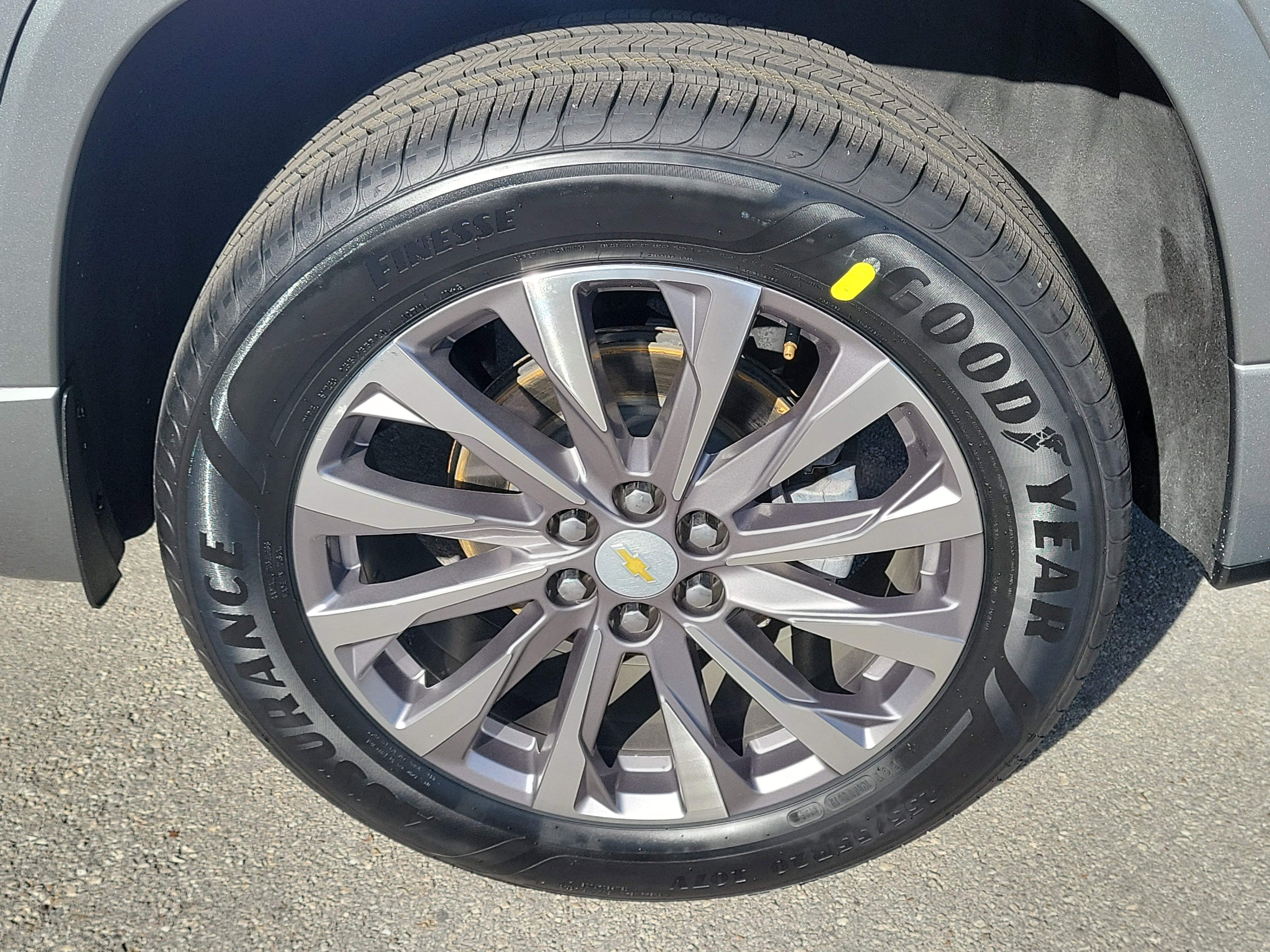 Used 2023 Chevrolet Traverse Premier image 26