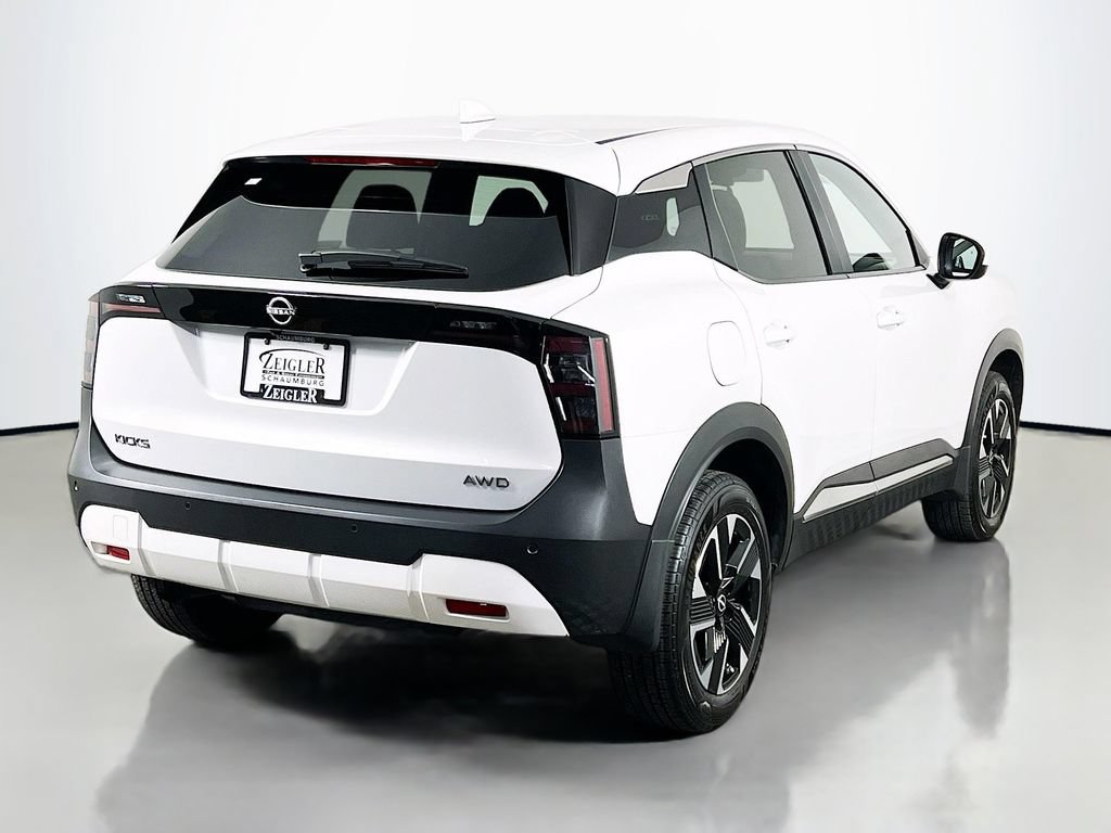 Used 2025 Nissan Kicks SV AWD/4WD image 5