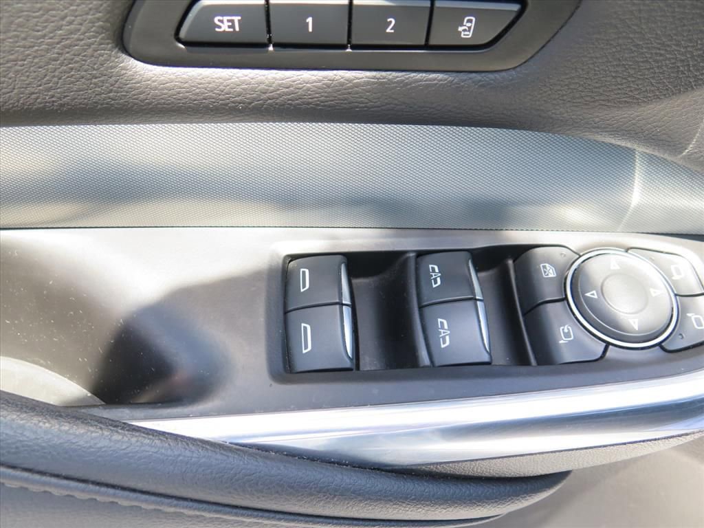 Used 2020 Cadillac XT4 Premium Luxury FWD image 13