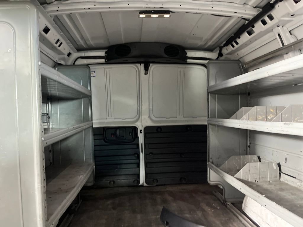 Used 2017 Chevrolet Express 3500 image 19