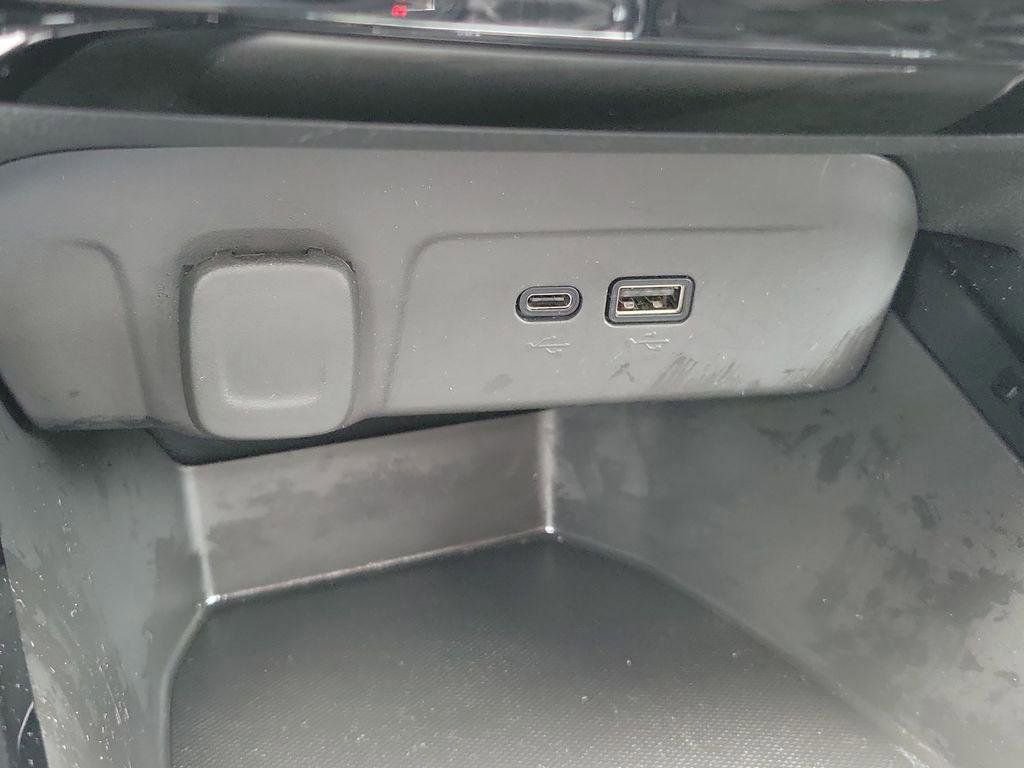 Certified 2024 Chevrolet Trax LT w/ Driver Confidence Package image 16