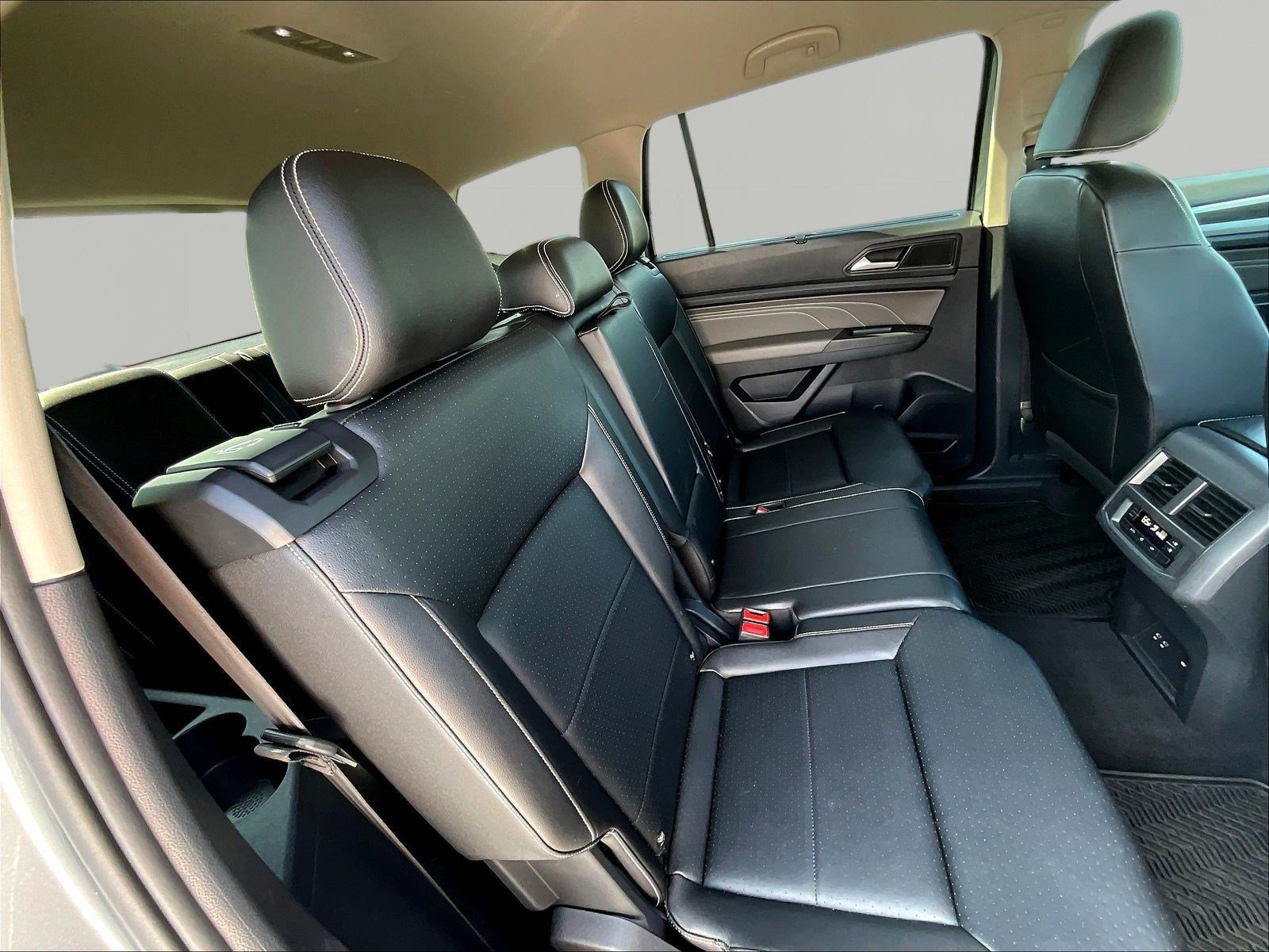 Used 2023 Volkswagen Atlas SE AWD/4WD image 25