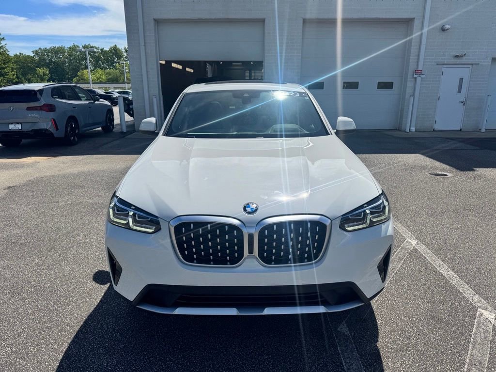Certified 2023 BMW X4 xDrive30i w/ Premium Package AWD/4WD image 5