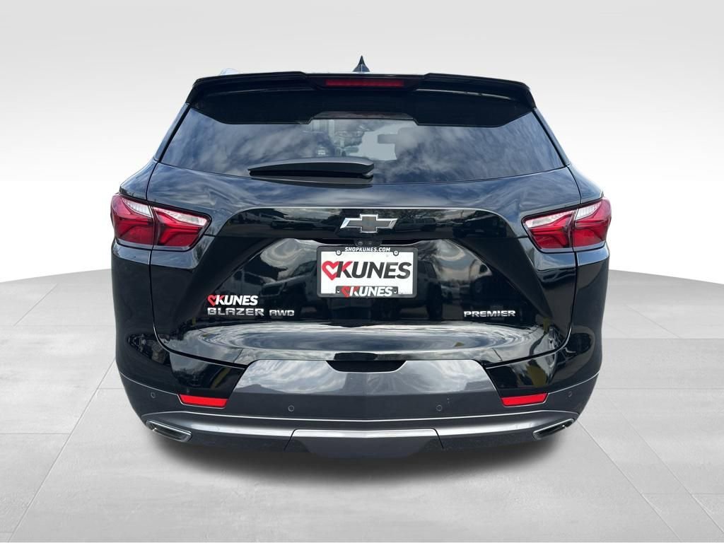 Used 2022 Chevrolet Blazer Premier w/ Enhanced Convenience Package AWD/4WD image 13