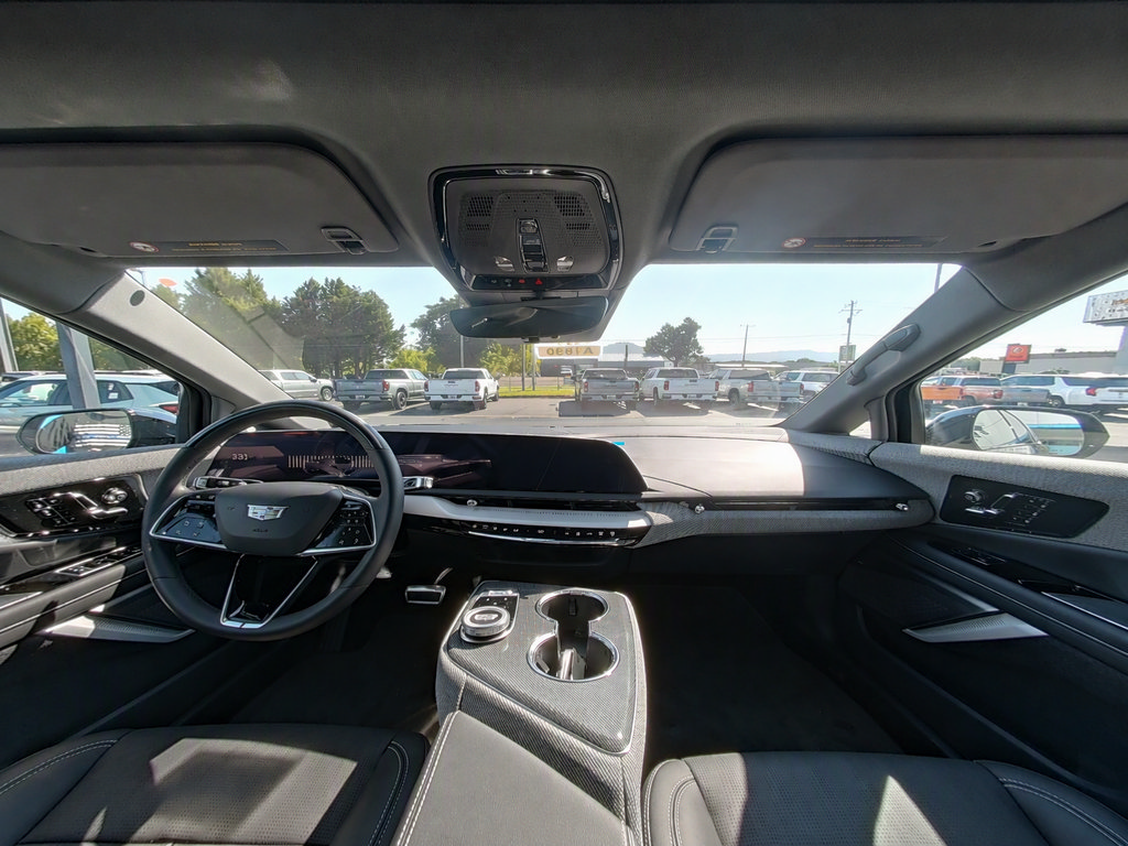 New 2025 Cadillac Optiq Sport 2 AWD/4WD image 10