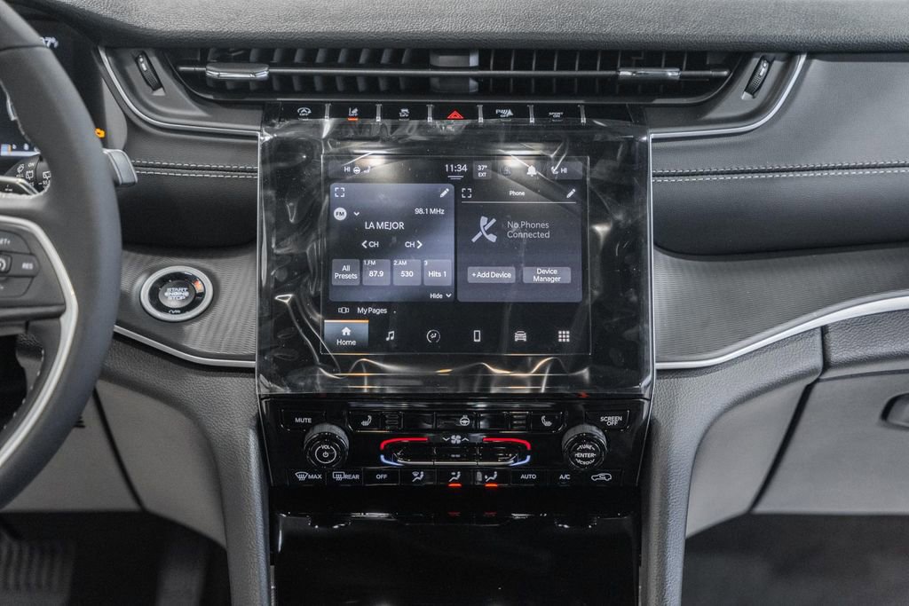 New 2025 Jeep Grand Cherokee L Altitude image 19