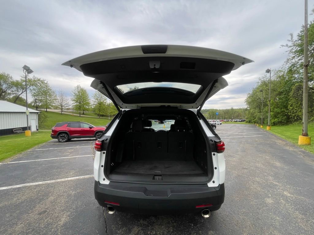 Certified 2023 Chevrolet Traverse LT AWD/4WD image 17