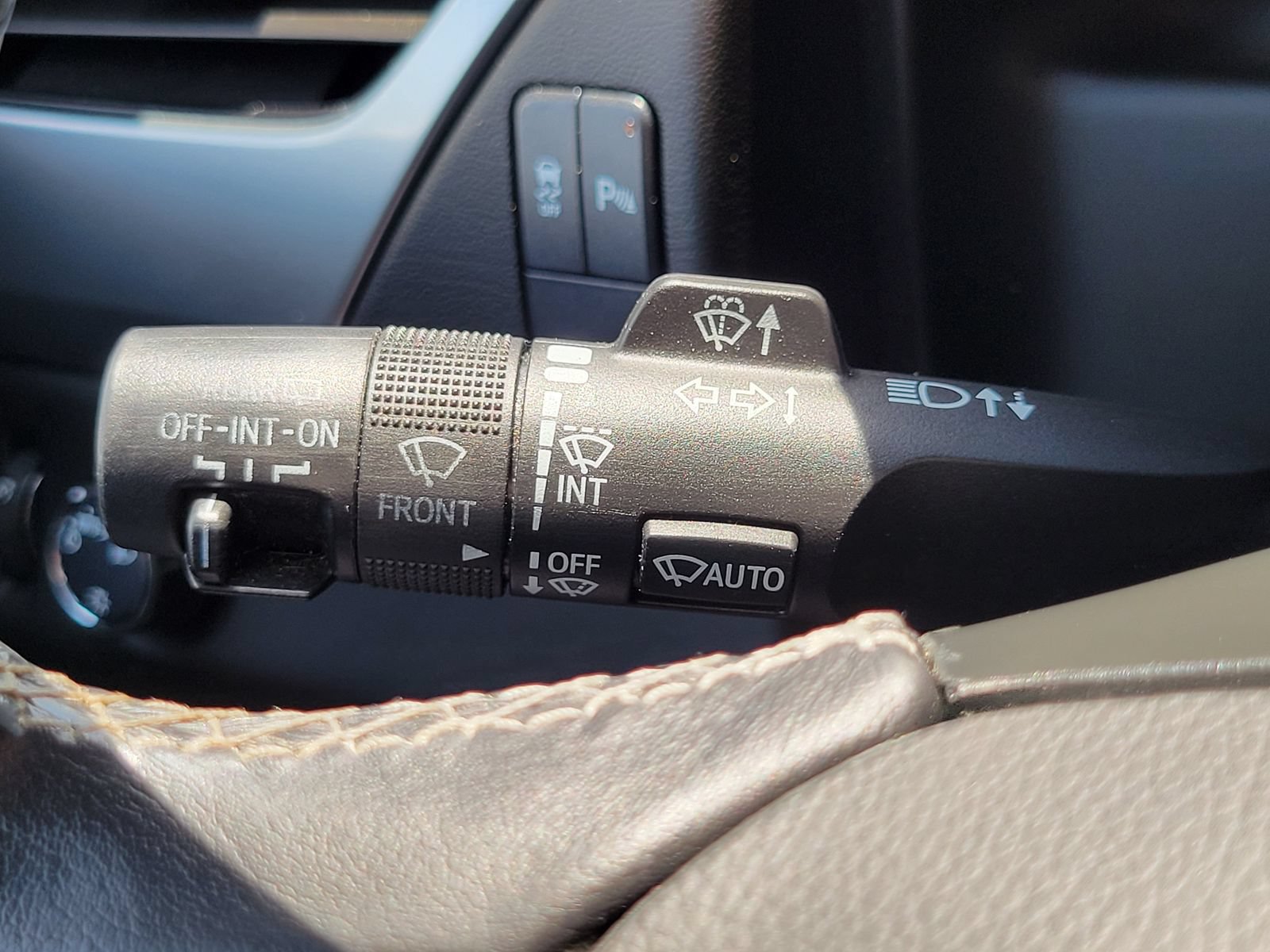 Used 2019 Chevrolet Tahoe LS RWD image 17
