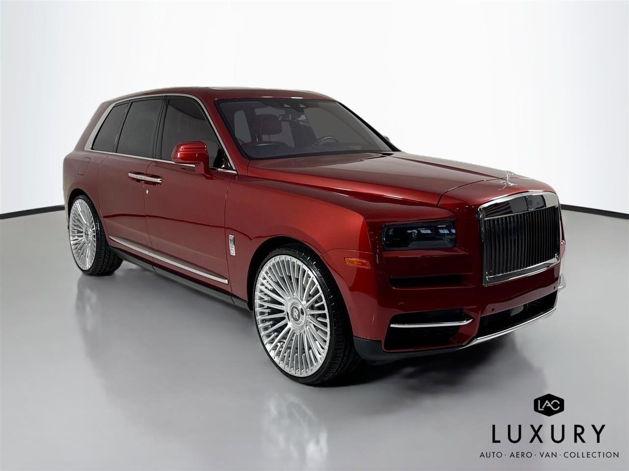 Used 2019 Rolls-Royce Cullinan image 3