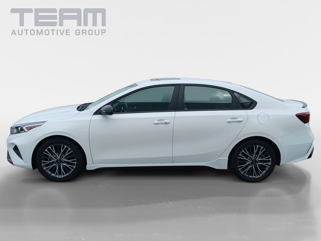 Used 2023 Kia Forte GT-Line w/ GT-Line Premium Package image 4