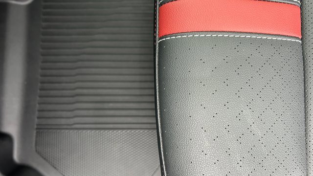 Certified 2024 Chevrolet Traverse RS w/ LPO, Floor Liner Package image 38