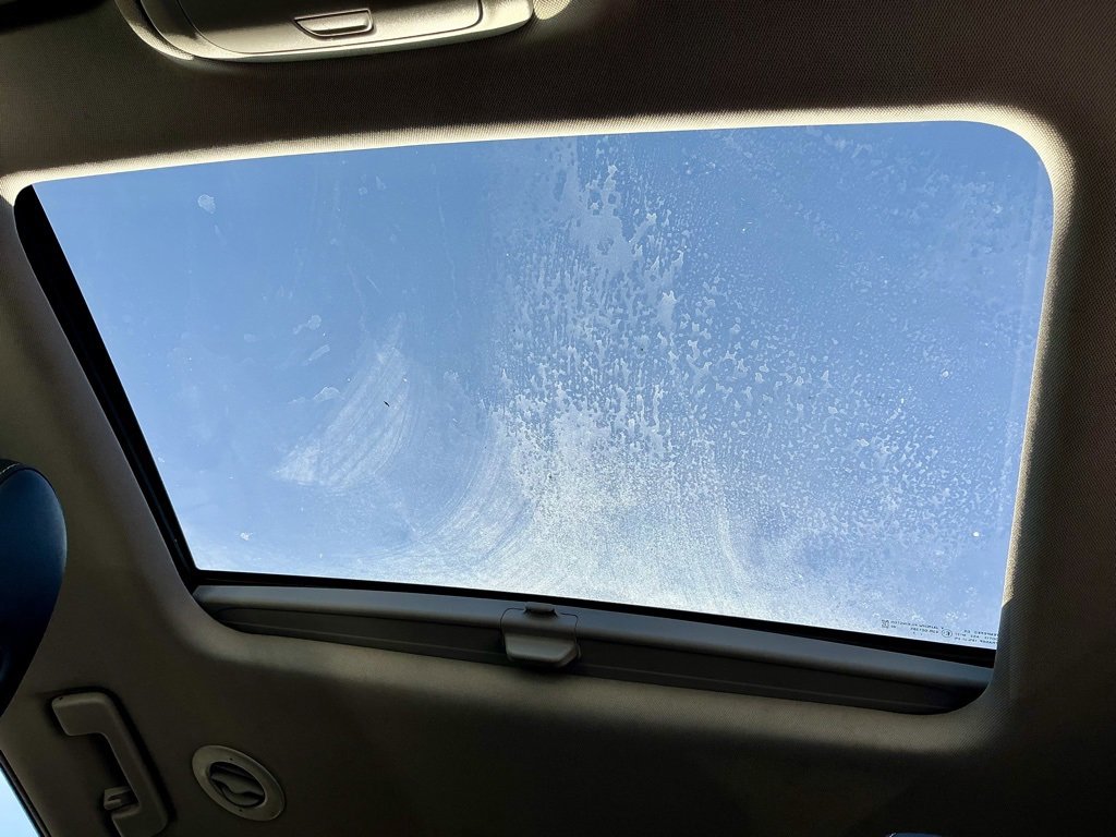 Used 2023 GMC Acadia SLT w/ Technology Package image 37