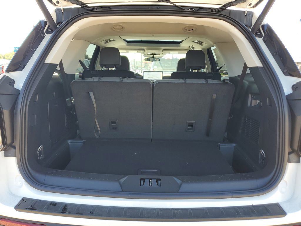 New 2025 Ford Explorer Active image 8