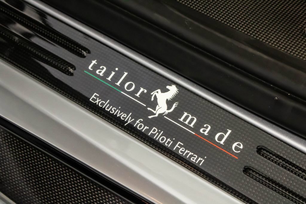 Used 2020 Ferrari 488 Pista Base image 43