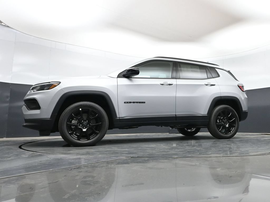 New 2026 Jeep Compass Latitude AWD/4WD image 47