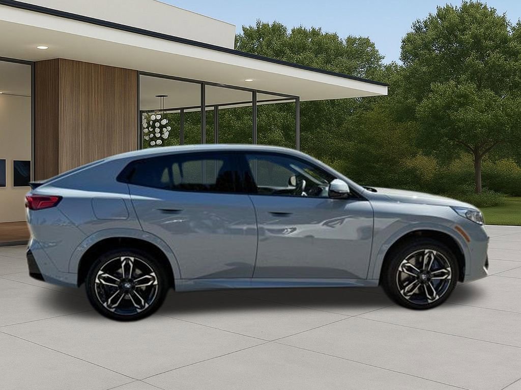 New 2026 BMW X2 xDrive28i w/ Technology Package AWD/4WD image 7